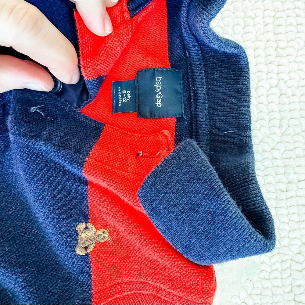 BabyGap Rugby Onepeice - Picture 2 of 2